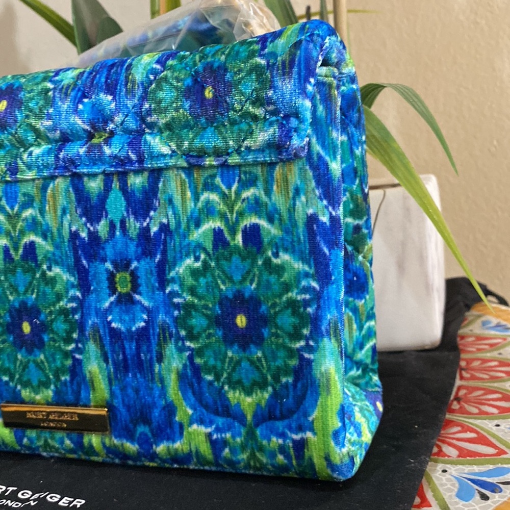 - kurt Geiger London Mini Kensington Shoulder Bag - Picture 9 of 13